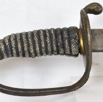 Detail - Hilt